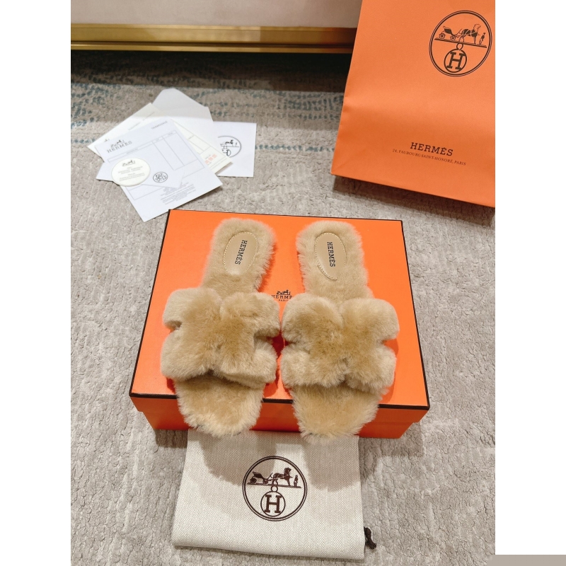 H**mes slippers